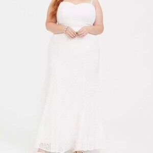 NWT Torrid Special Occasion Ivory Lace Mermaid Formal Gown